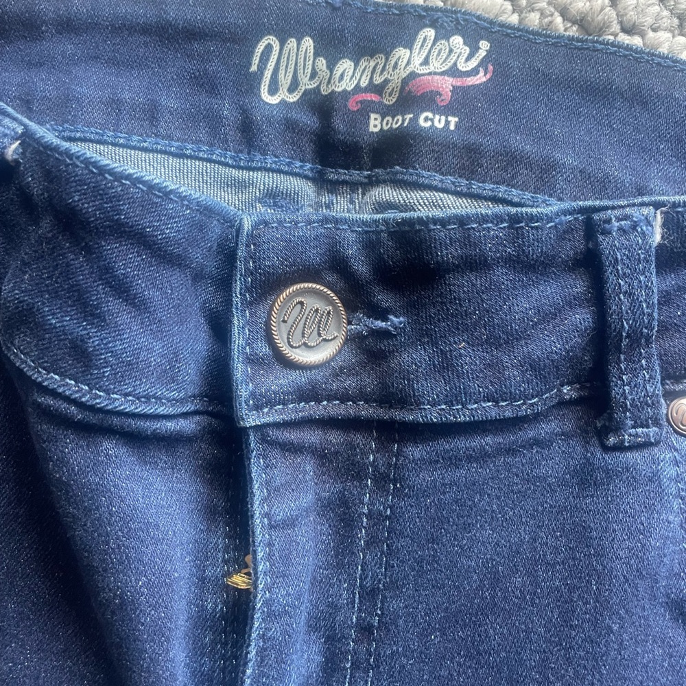 Wrangler Mid Rise Boot cut - Picture 6 of 8
